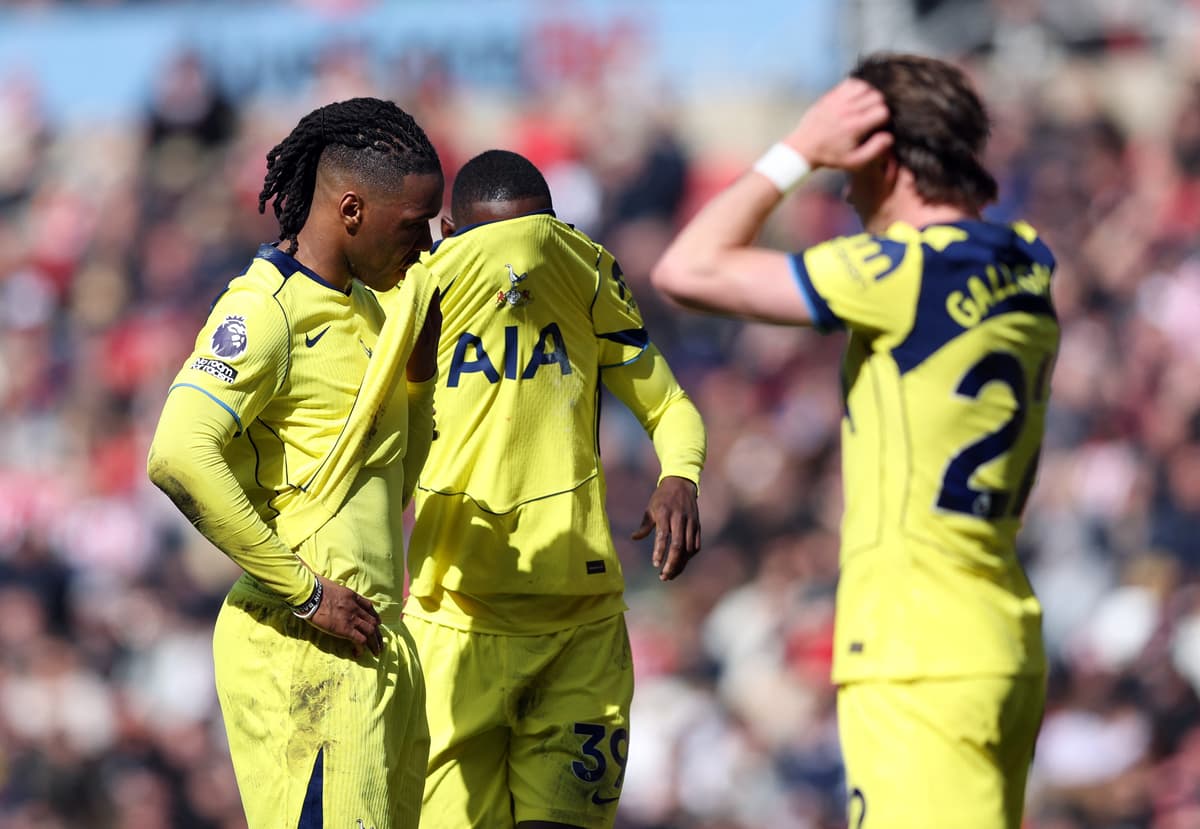 Sunderland 1-0 Tottenham: Roberto De Zerbi suffers debut defeat as Spurs remain in relegation zone
