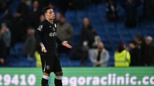 Chelsea: No shots, no tackles for 30 minutes, out-run in 34 consecutive matches