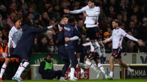 Bolton hit Bradford with sucker-punch to reach L1 play-off final