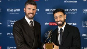 Fernandes: Man Utd needed a change when Carrick replaced Amorim