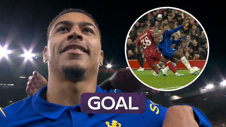 Liverpool beat Chelsea on penalties to reach last eight